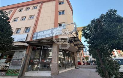 Gıda çarşısı köşe konum 4katlı dükkan