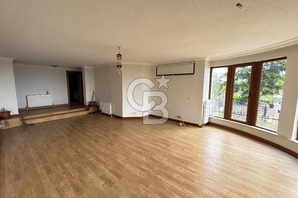 Gölbaşı Kızılcaşar'da Satılık 8+2 Lüks Tripleks Villa