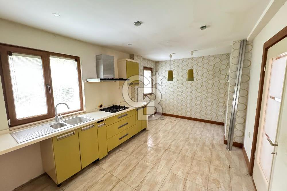 Gölbaşı Kızılcaşar'da Satılık 8+2 Lüks Tripleks Villa