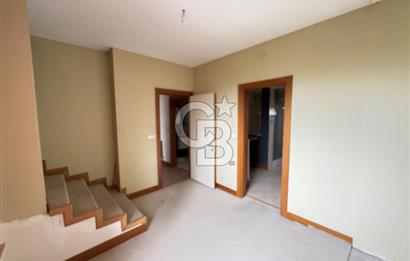 Gölbaşı Kızılcaşar'da Satılık 8+2 Lüks Tripleks Villa