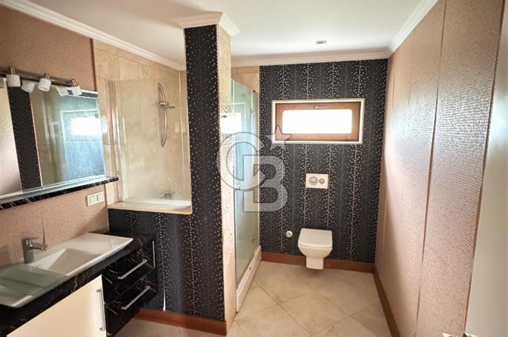 Gölbaşı Kızılcaşar'da Satılık 8+2 Lüks Tripleks Villa