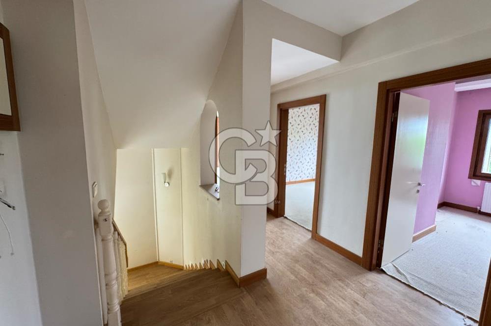 Gölbaşı Kızılcaşar'da Satılık 8+2 Lüks Tripleks Villa