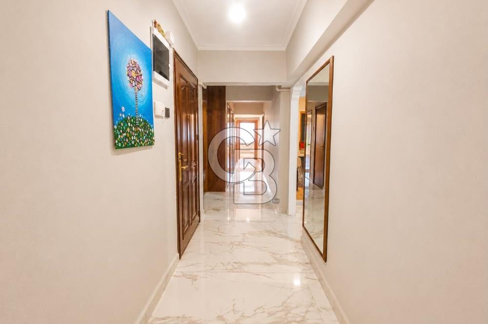 Konak Karataş Gama Sitesi İçerisinde Geniş3+1 Otoparklı Daire