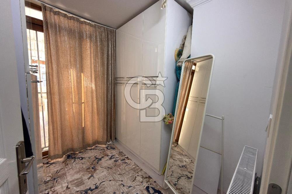 BORNOVA AŞIK VEYSEL’E YÜRÜME MESAFESİNDE SATILIK TERASLI DUBLEKS