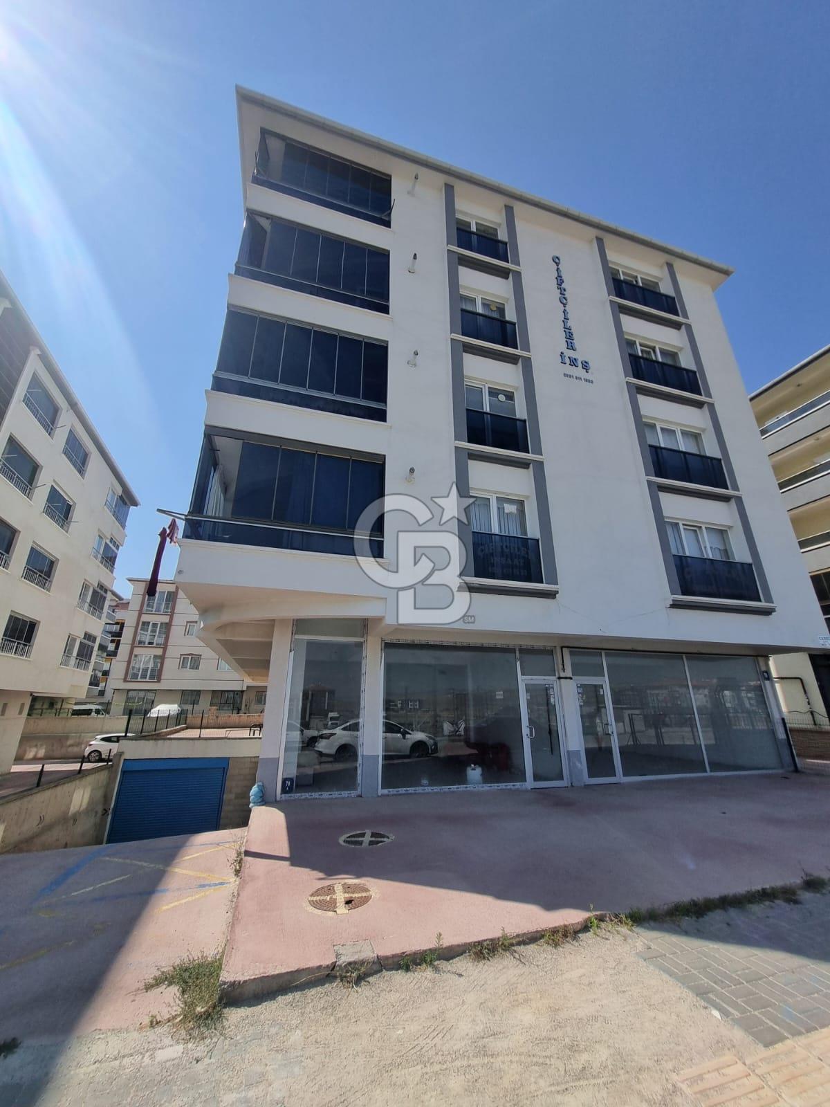 MENDERES MAH. DE MERKEZİ KONUMDA ARA KAT 140 M2 NET DAİRE