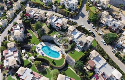 Bodrum Boğaziçi, Satılık, Eşyalı, 2+1 Geniş Bahçe Katı daire