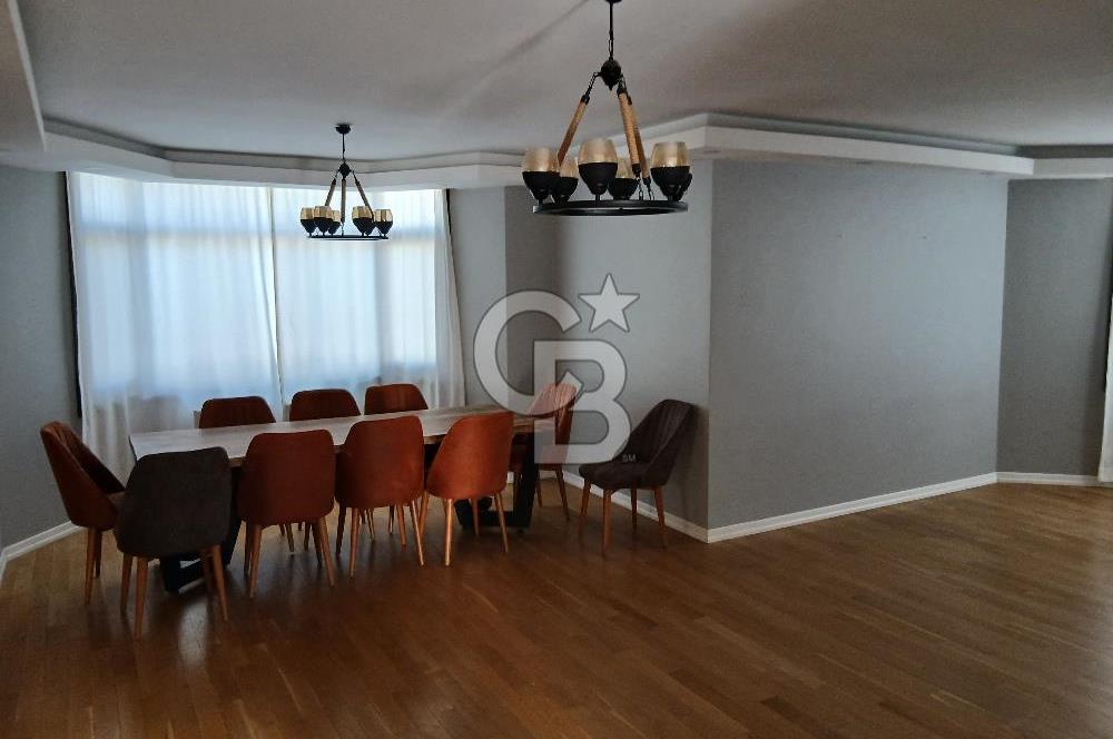 GÖLBAŞI BAHÇELİEVLER UMUT PARK SİTESİNDE 5+2 KİRALIK VİLLA