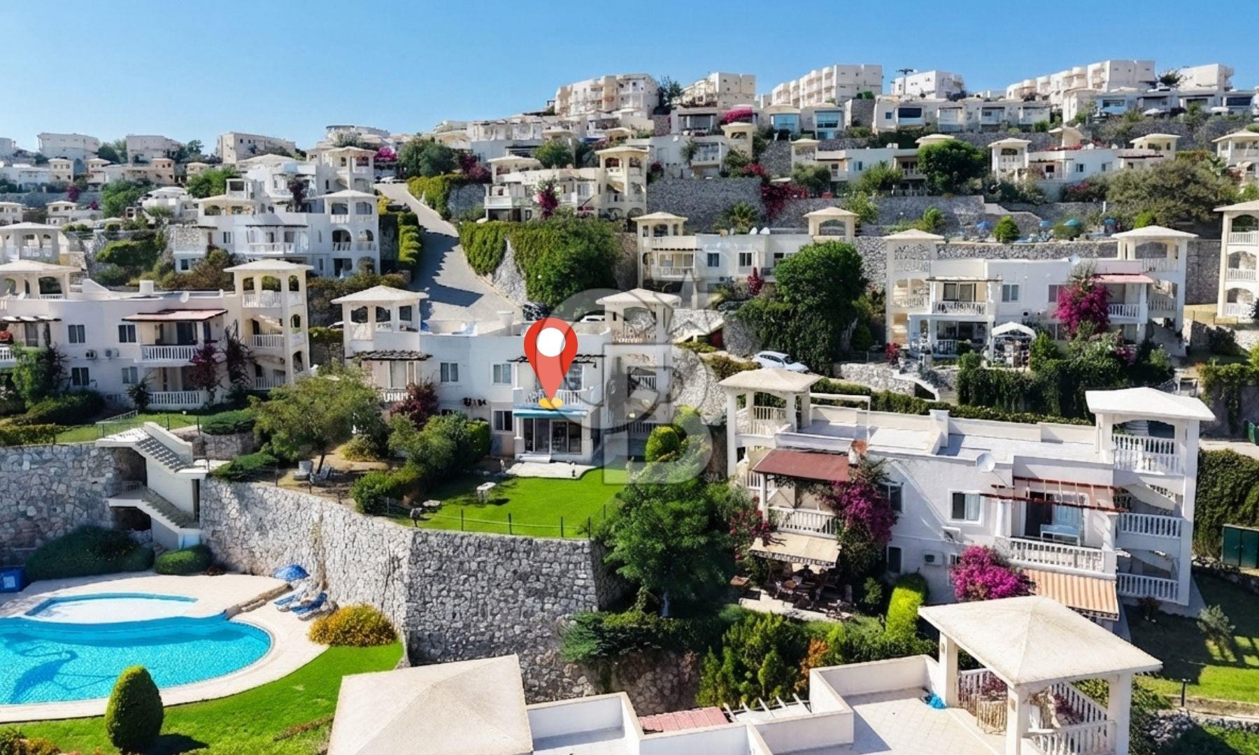 Bodrum Boğaziçi, Satılık, Eşyalı, 2+1 Geniş Bahçe Katı daire