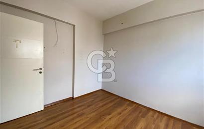  izmir Çiğli balatcık'da Deniz manzaralı güvenlikli sitede kiracısız satılık 2+1 daire