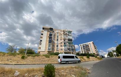  izmir Çiğli balatcık'da Deniz manzaralı güvenlikli sitede kiracısız satılık 2+1 daire