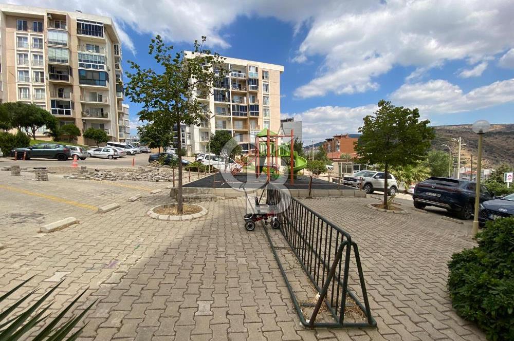  izmir Çiğli balatcık'da Deniz manzaralı güvenlikli sitede kiracısız satılık 2+1 daire