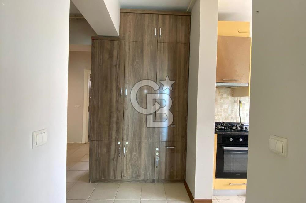  izmir Çiğli balatcık'da Deniz manzaralı güvenlikli sitede kiracısız satılık 2+1 daire