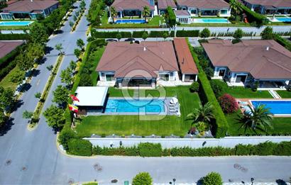 Pelican Ihlamur' da Köşe Konumda Satılık Tek Katlı Özel Villa