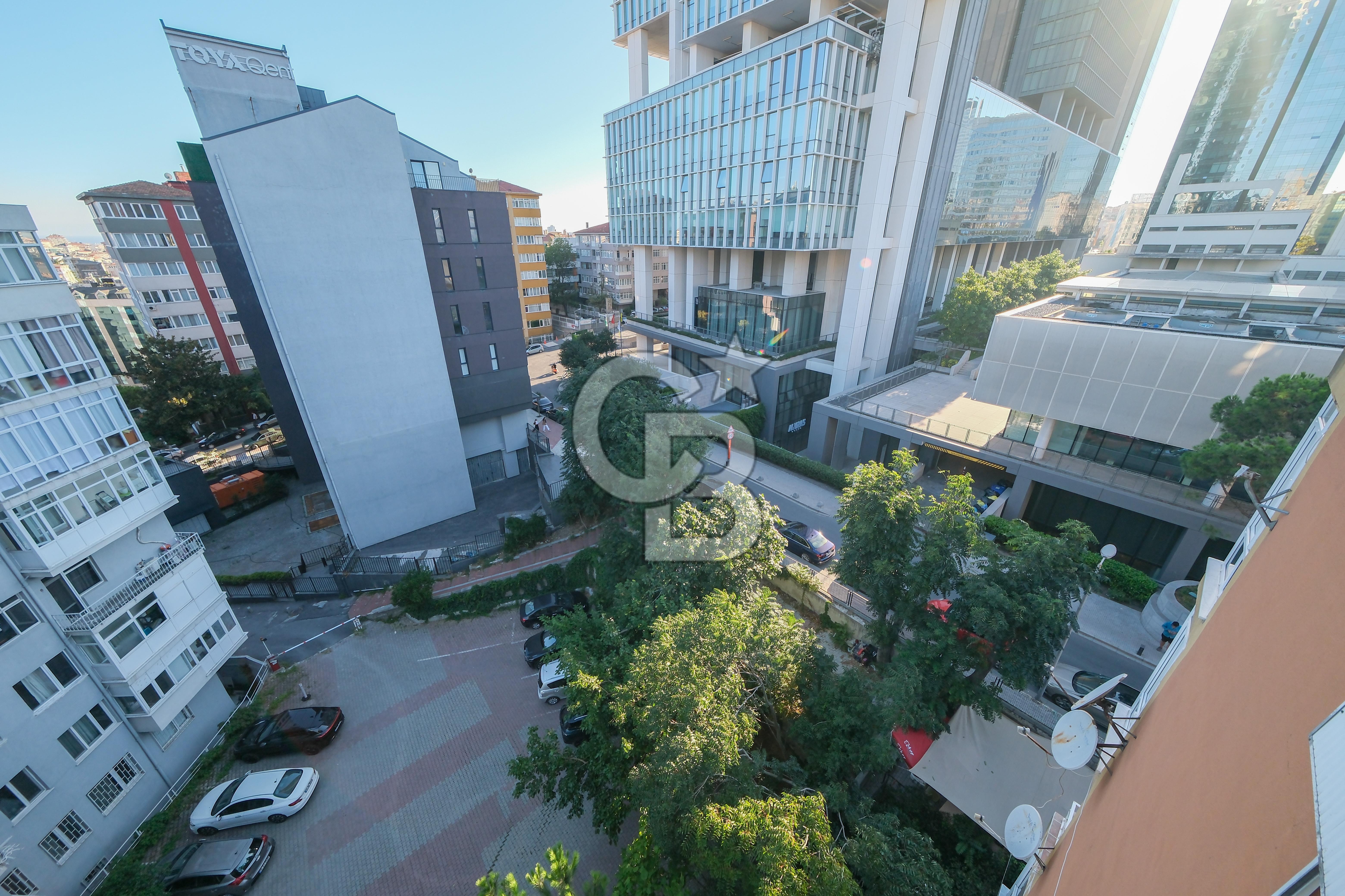 Şişli Mecidiyeköy Torun Center Yanı Önü Açık Kiralık 3+1 Ara Kat