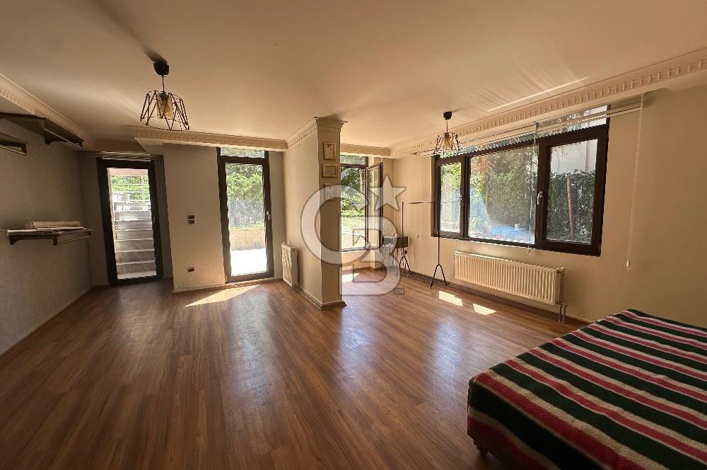 Acıbadem Yaprak sokak Satılık 2+1 Satılık Bahçekatı Daire