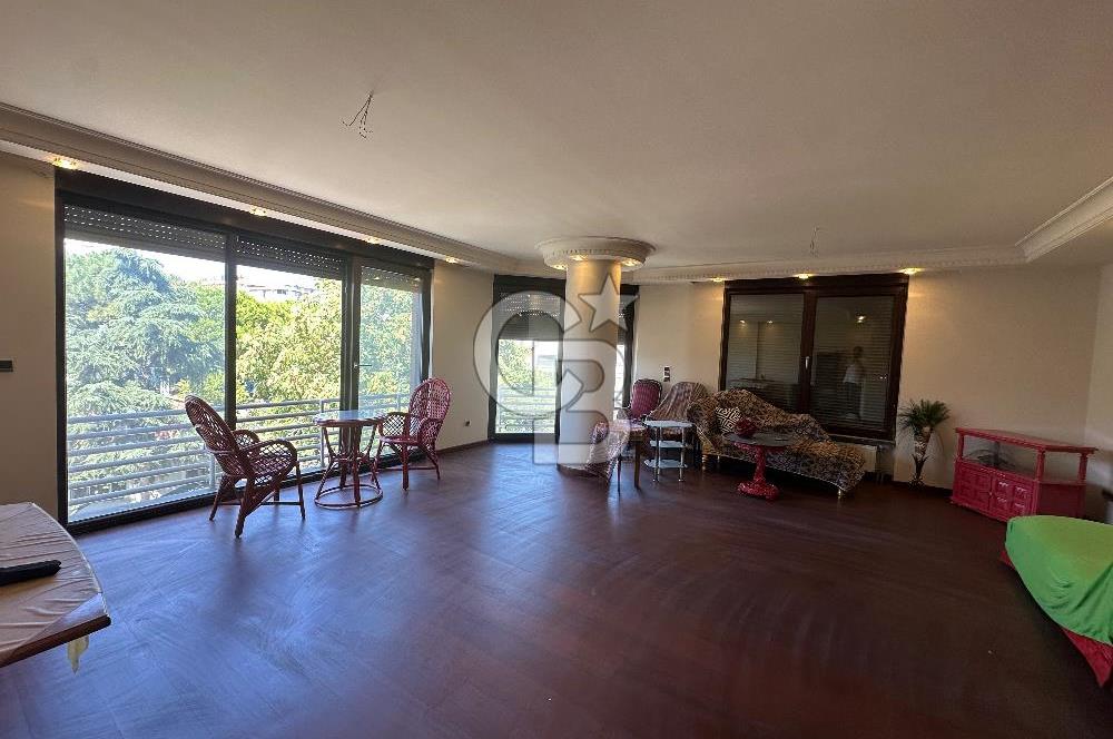 Acıbadem Yaprak Sokak’ta Hiç Kullanılmamış, Sıfır Ayarında 225 m² Satılık Lüks Dubleks!