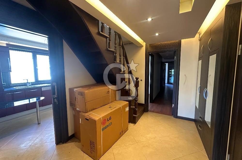Acıbadem Yaprak Sokak’ta Hiç Kullanılmamış, Sıfır Ayarında 225 m² Satılık Lüks Dubleks!