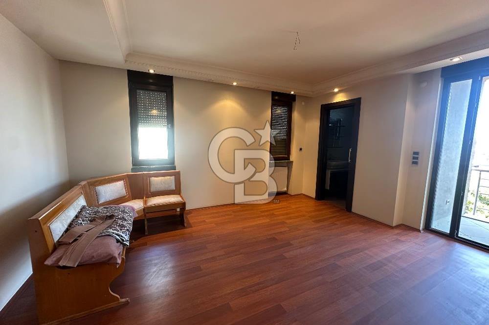 Acıbadem Yaprak Sokak’ta Hiç Kullanılmamış, Sıfır Ayarında 225 m² Satılık Lüks Dubleks!