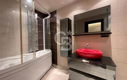 Acıbadem Yaprak Sokak’ta Hiç Kullanılmamış, Sıfır Ayarında 225 m² Satılık Lüks Dubleks!