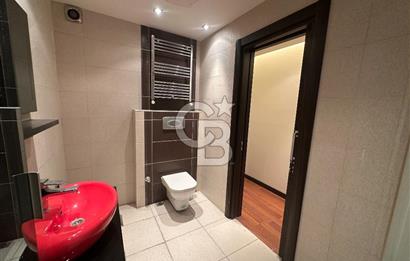 Acıbadem Yaprak Sokak’ta Hiç Kullanılmamış, Sıfır Ayarında 225 m² Satılık Lüks Dubleks!