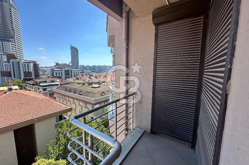 Acıbadem Yaprak Sokak’ta Hiç Kullanılmamış, Sıfır Ayarında 225 m² Satılık Lüks Dubleks!