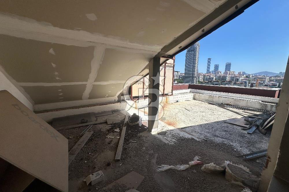 Acıbadem Yaprak Sokak’ta Hiç Kullanılmamış, Sıfır Ayarında 225 m² Satılık Lüks Dubleks!