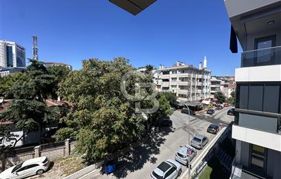 Acıbadem Yaprak Sokak’ta Hiç Kullanılmamış, Sıfır Ayarında 225 m² Satılık Lüks Dubleks!