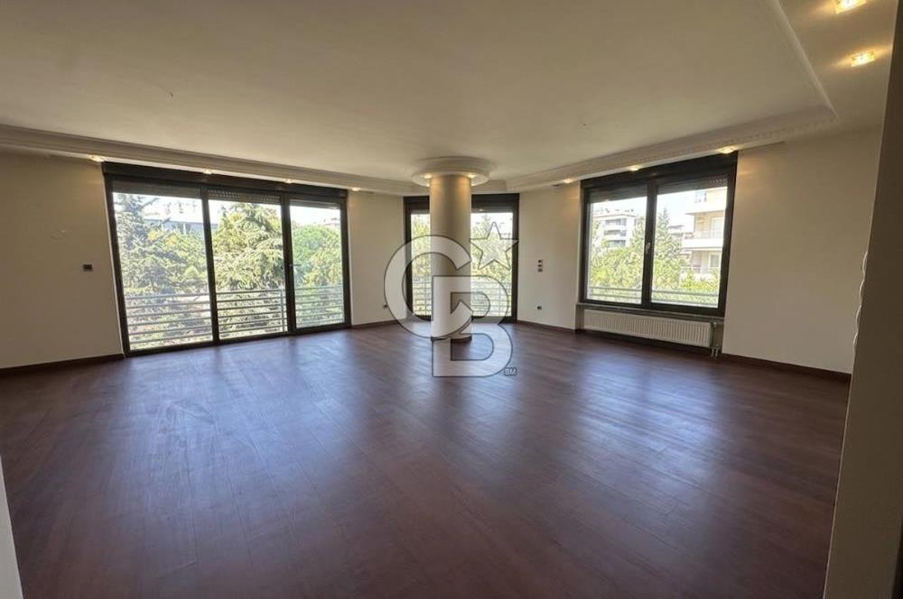 Acıbadem Yaprak Sokak’ta Hiç Kullanılmamış, Sıfır Ayarında 225 m² Satılık Lüks Dubleks!