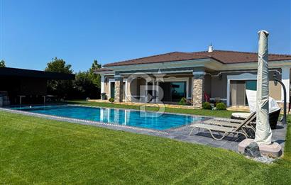 Pelican Ihlamur' da Köşe Konumda Satılık Tek Katlı Özel Villa