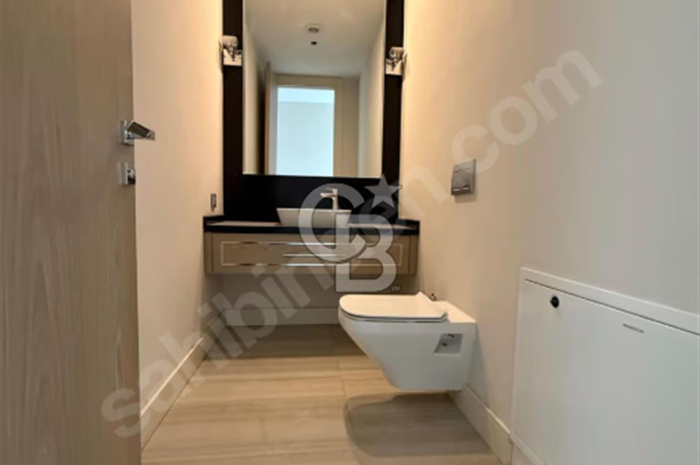 ÇAYYOLU SANTRA'DA 3 CEPHELİ 4+1 SATILIK DAİRE