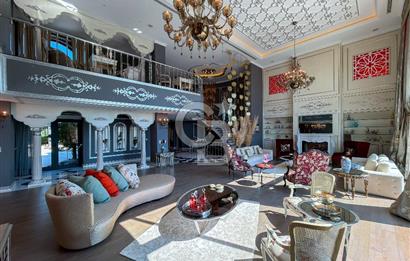 Pelican Hill' de Köşe Konumda Toscana Model Satılık Malikane