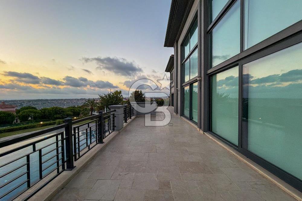 Pelican Hill' de Köşe Konumda Toscana Model Satılık Malikane