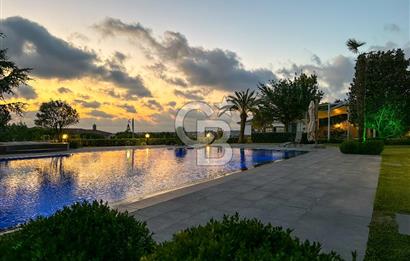 Pelican Hill' de Köşe Konumda Toscana Model Satılık Malikane