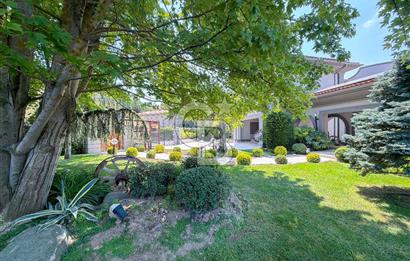 Pelican Hill' de Köşe Konumda Toscana Model Satılık Malikane