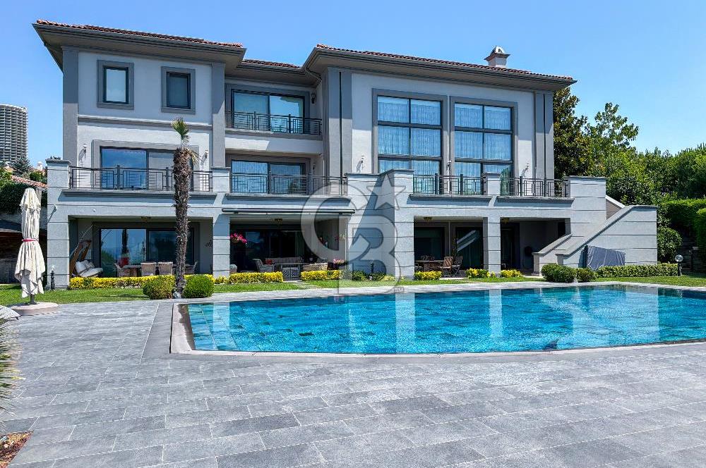 Pelican Hill' de Köşe Konumda Toscana Model Satılık Malikane