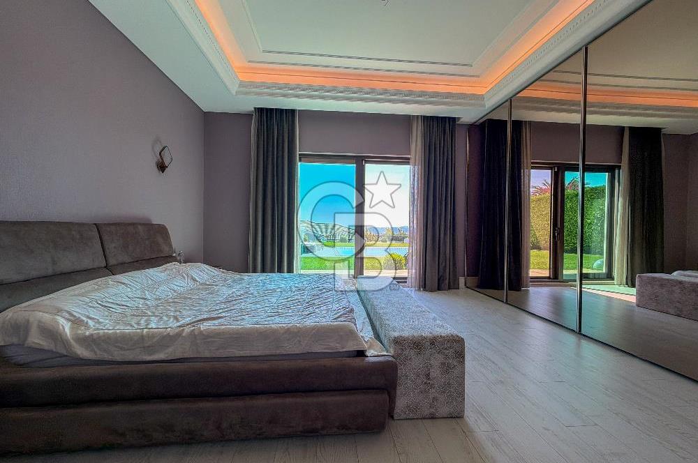 Pelican Ihlamur' da Köşe Konumda Satılık Tek Katlı Özel Villa