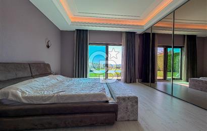Pelican Ihlamur' da Köşe Konumda Satılık Tek Katlı Özel Villa