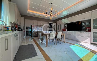 Pelican Ihlamur' da Köşe Konumda Satılık Tek Katlı Özel Villa