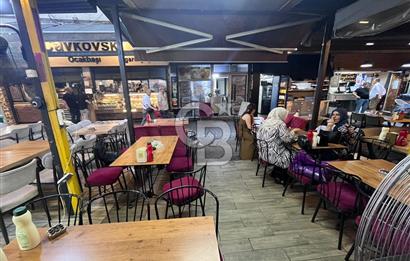 KONAK MEYDANDA DEVREN KİRALIK KAFE