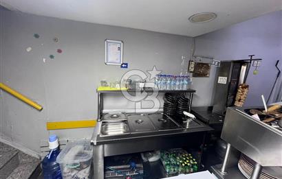 KONAK MEYDANDA DEVREN KİRALIK KAFE