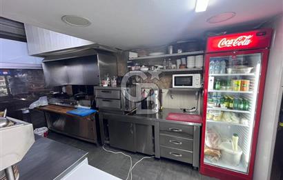 KONAK MEYDANDA DEVREN KİRALIK KAFE