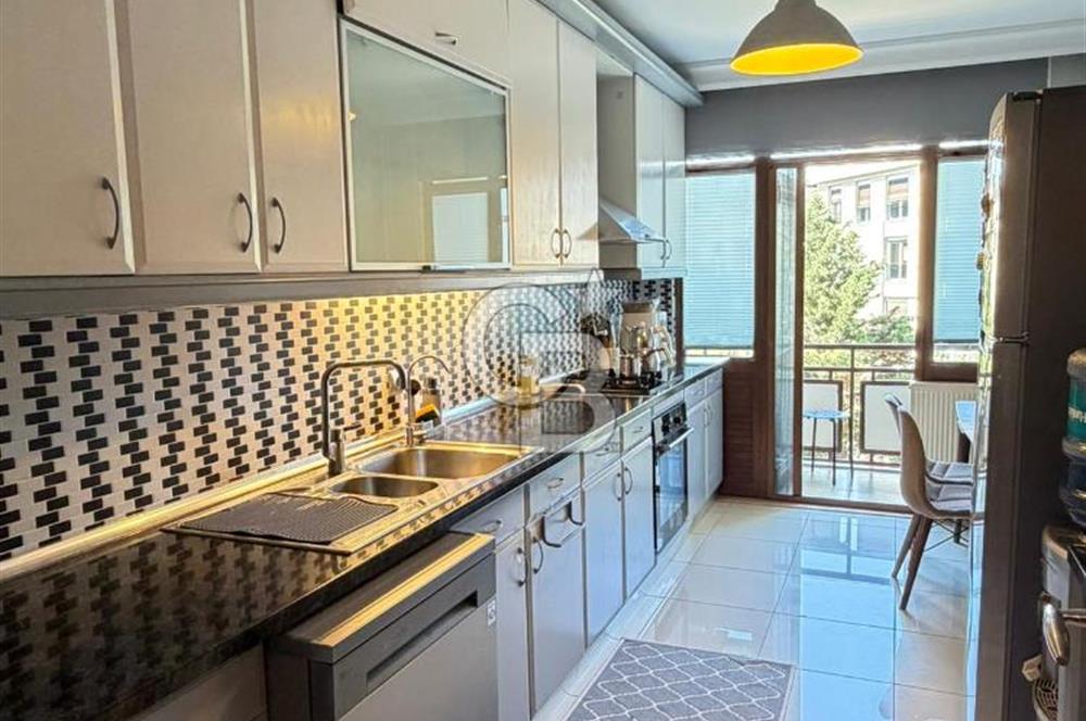 Acıbadem Tibaş Park Sitesinde 3+1 Arakatta KİRALIK Daire