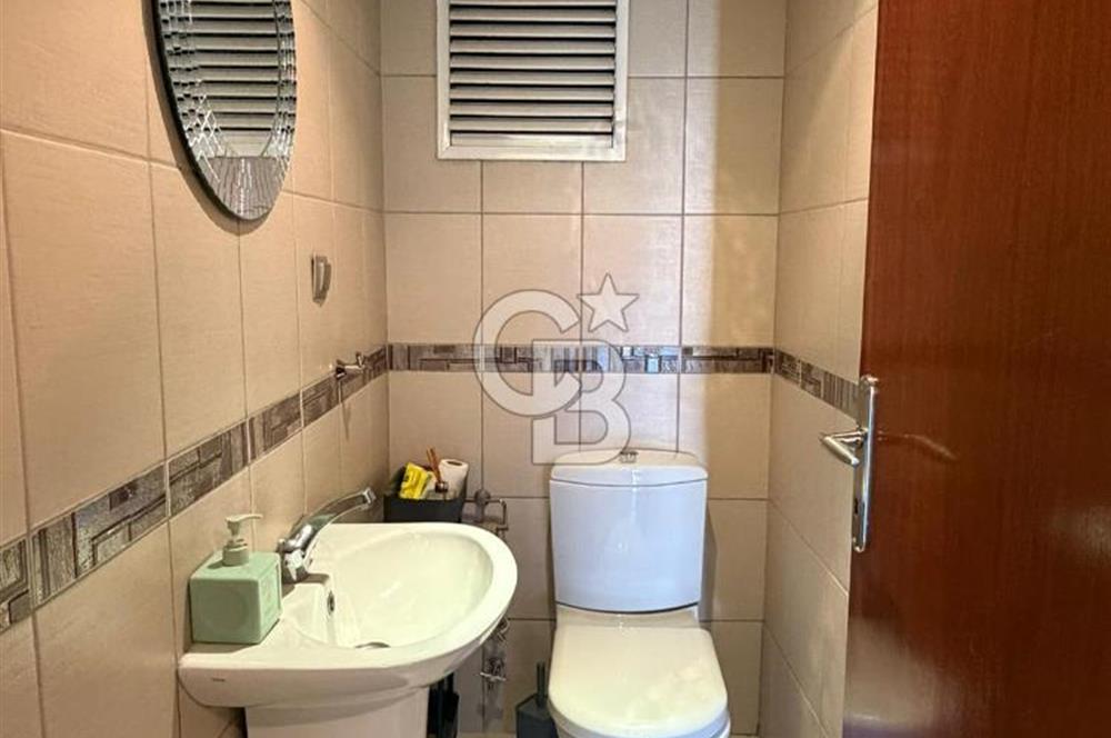 Acıbadem Tibaş Park Sitesinde 3+1 Arakatta KİRALIK Daire