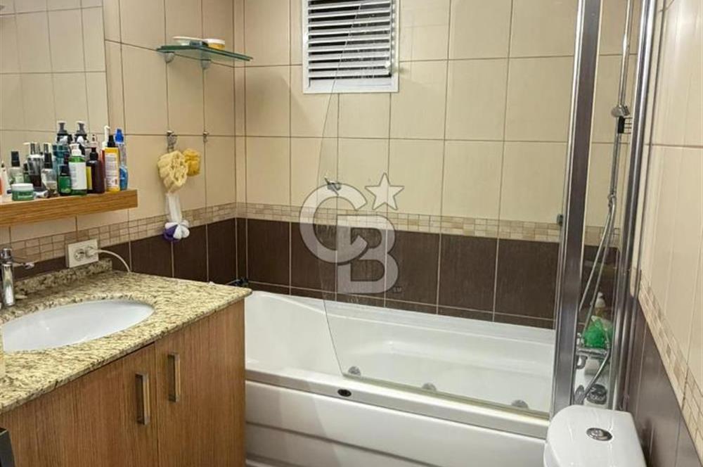 Acıbadem Tibaş Park Sitesinde 3+1 Arakatta KİRALIK Daire