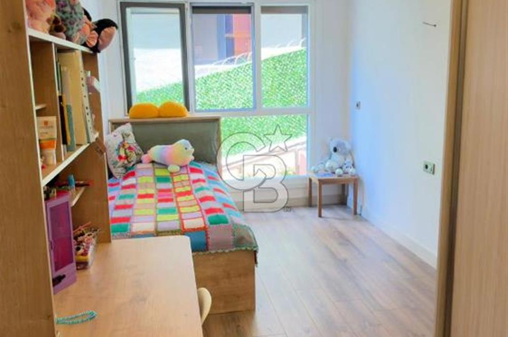 Acıbadem Yaprak Sokak'ta Sıfır Binada Geniş 2+1 Satılık Daire