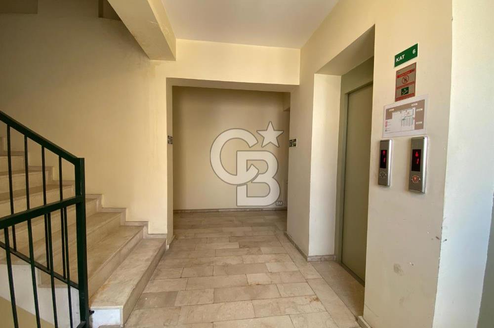  izmir Çiğli balatcık'da Deniz manzaralı güvenlikli sitede kiracısız satılık 2+1 daire