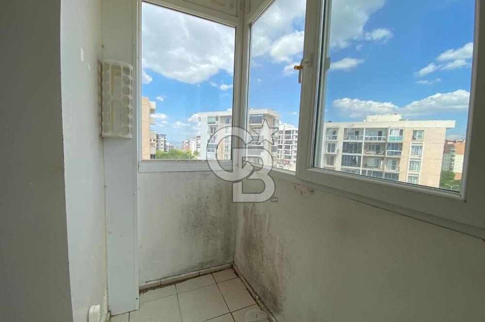  izmir Çiğli balatcık'da Deniz manzaralı güvenlikli sitede kiracısız satılık 2+1 daire