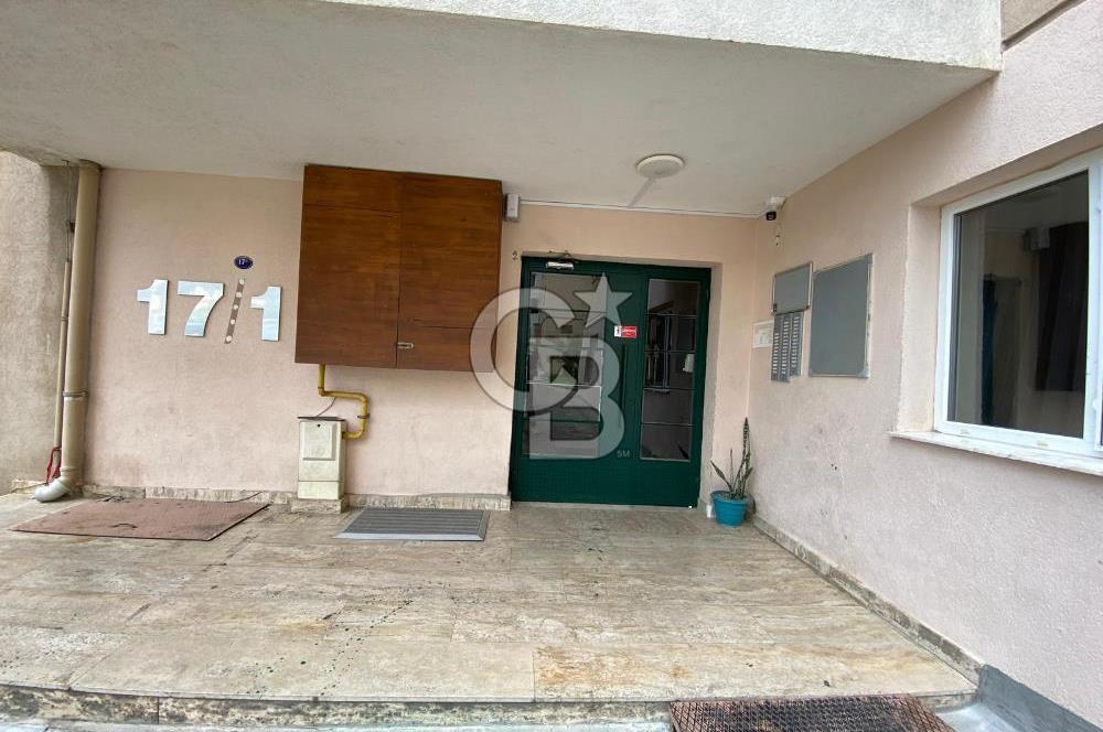  izmir Çiğli balatcık'da Deniz manzaralı güvenlikli sitede kiracısız satılık 2+1 daire