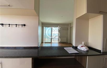  izmir Çiğli balatcık'da Deniz manzaralı güvenlikli sitede kiracısız satılık 2+1 daire