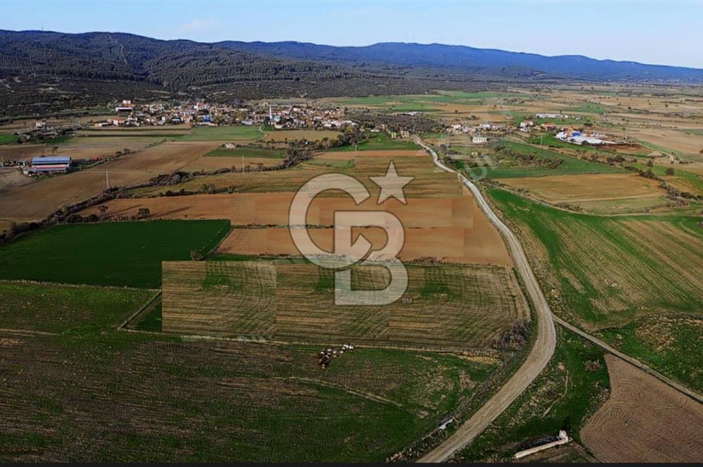 SAROS KÖRFEZ MANZARALI MÜSTAKİL TAPULU YOLA CEPHELİ MÜKEMMEL ARAZİ
